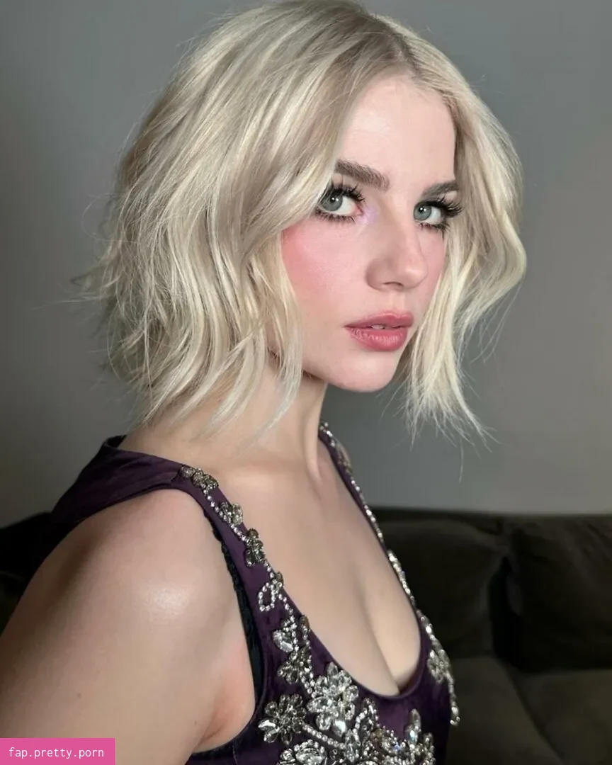 Lucy Boynton - Photo #57