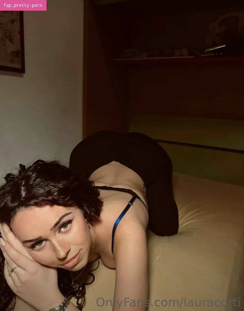 Laura Corti - Photo #15