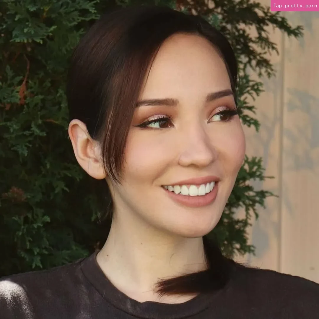 Lauren Chen - Photo #34
