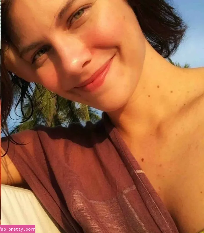 Lauren Cohan - Photo #78