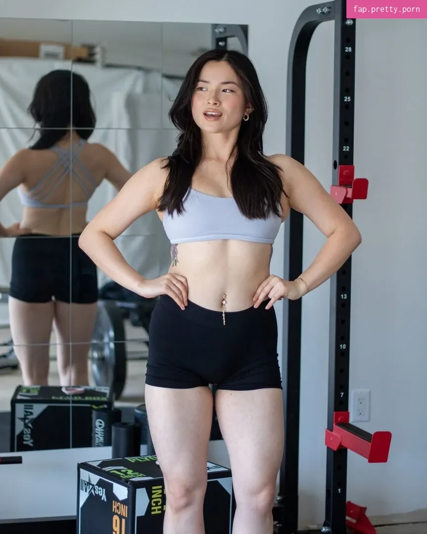 Liana Chau / liana_del_rey - Photo #02