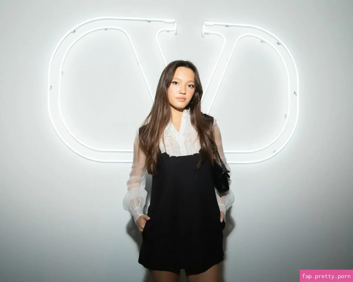 Lily Chee - Photo #00