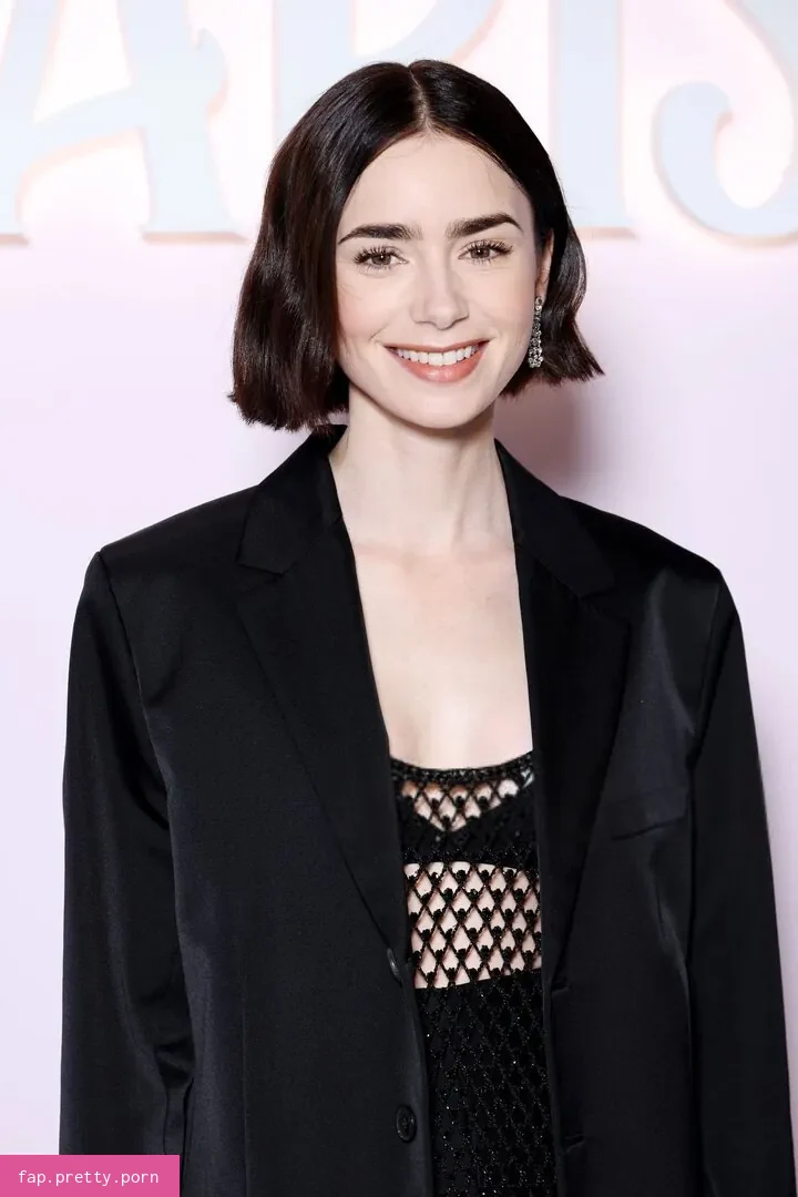 Lily Collins - Photo #11
