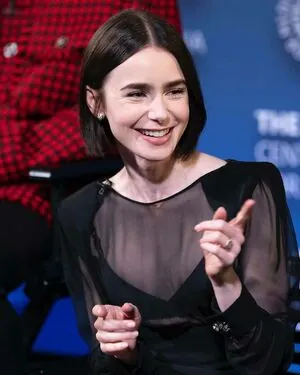 Lily Collins