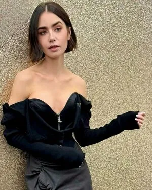 Lily Collins