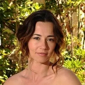 Linda Cardellini