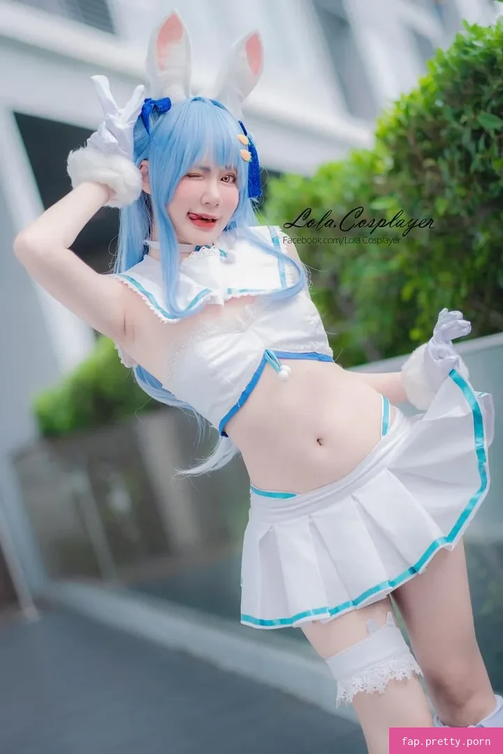 Lola Cosplayer - Photo #01