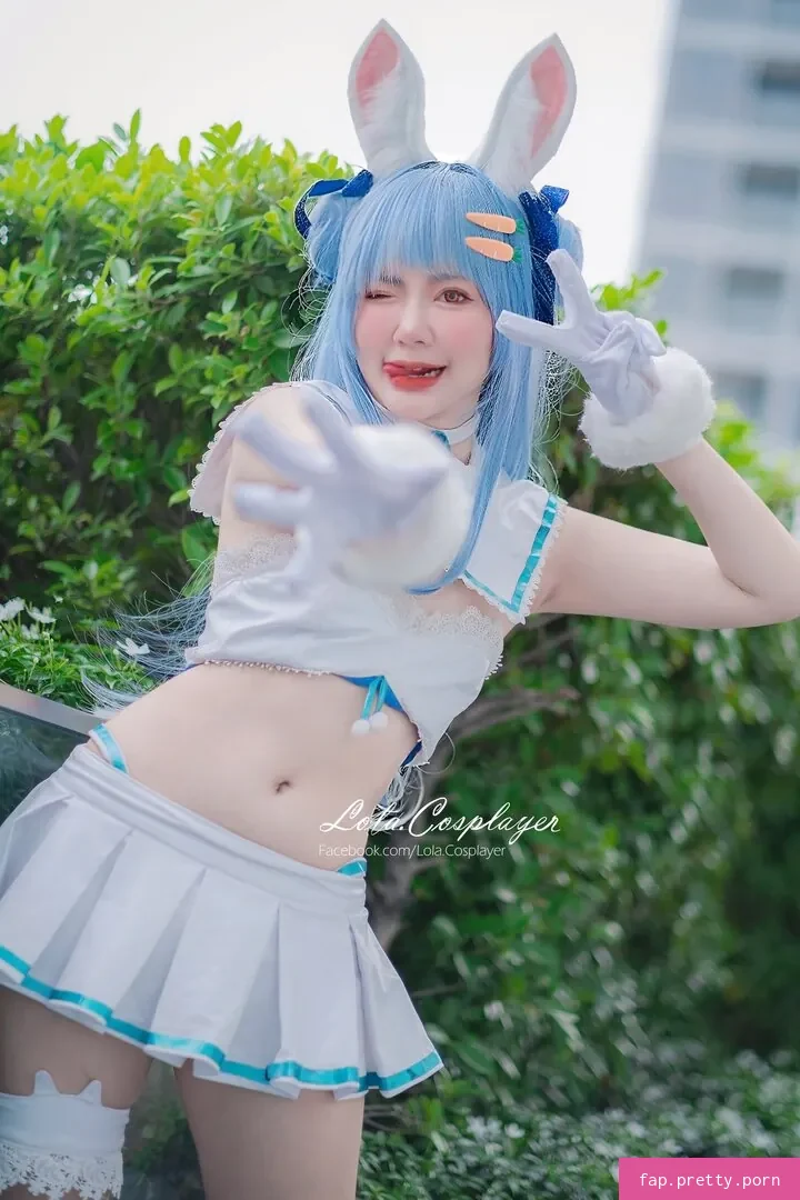 Lola Cosplayer - Photo #02
