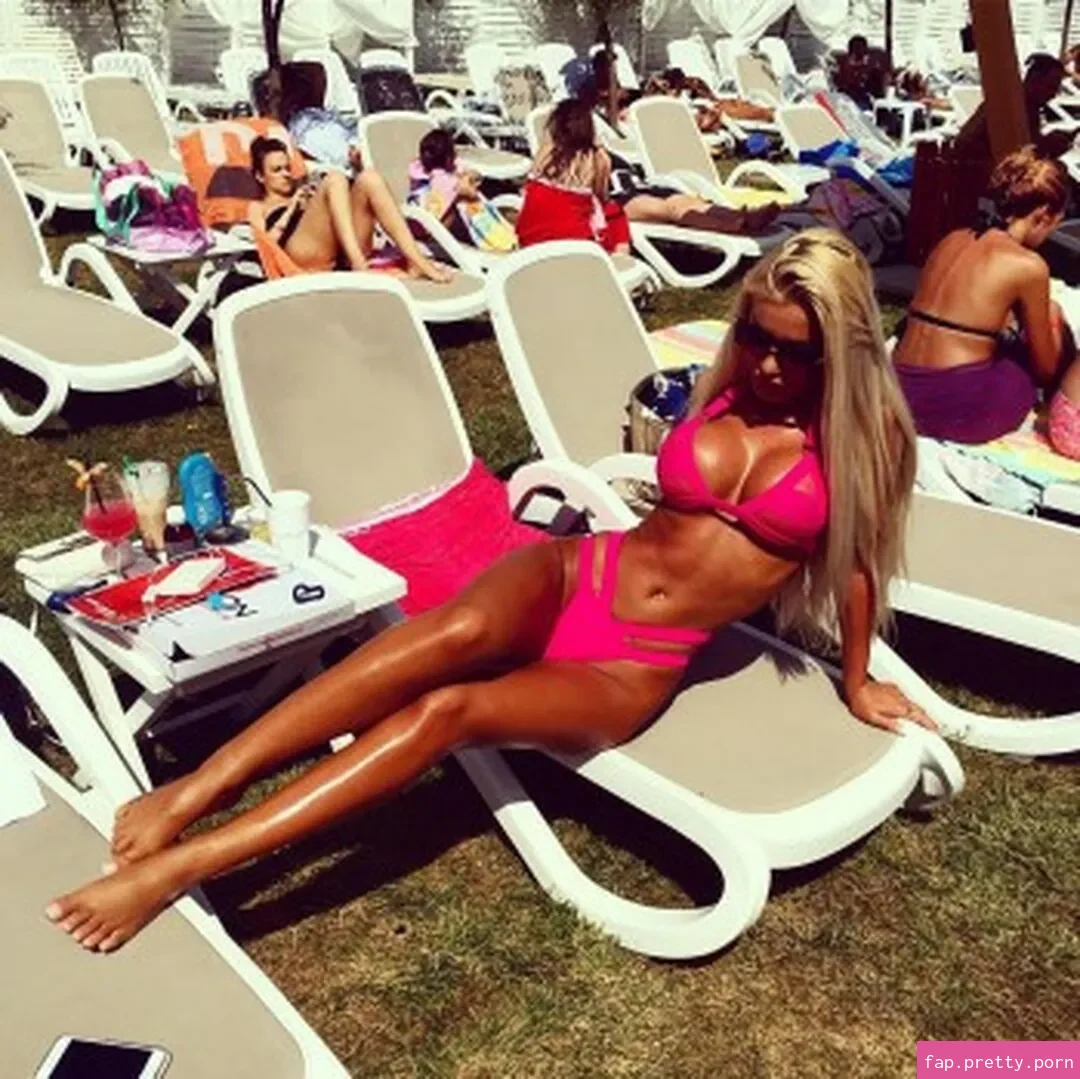 Loredana Chivu - Photo #41
