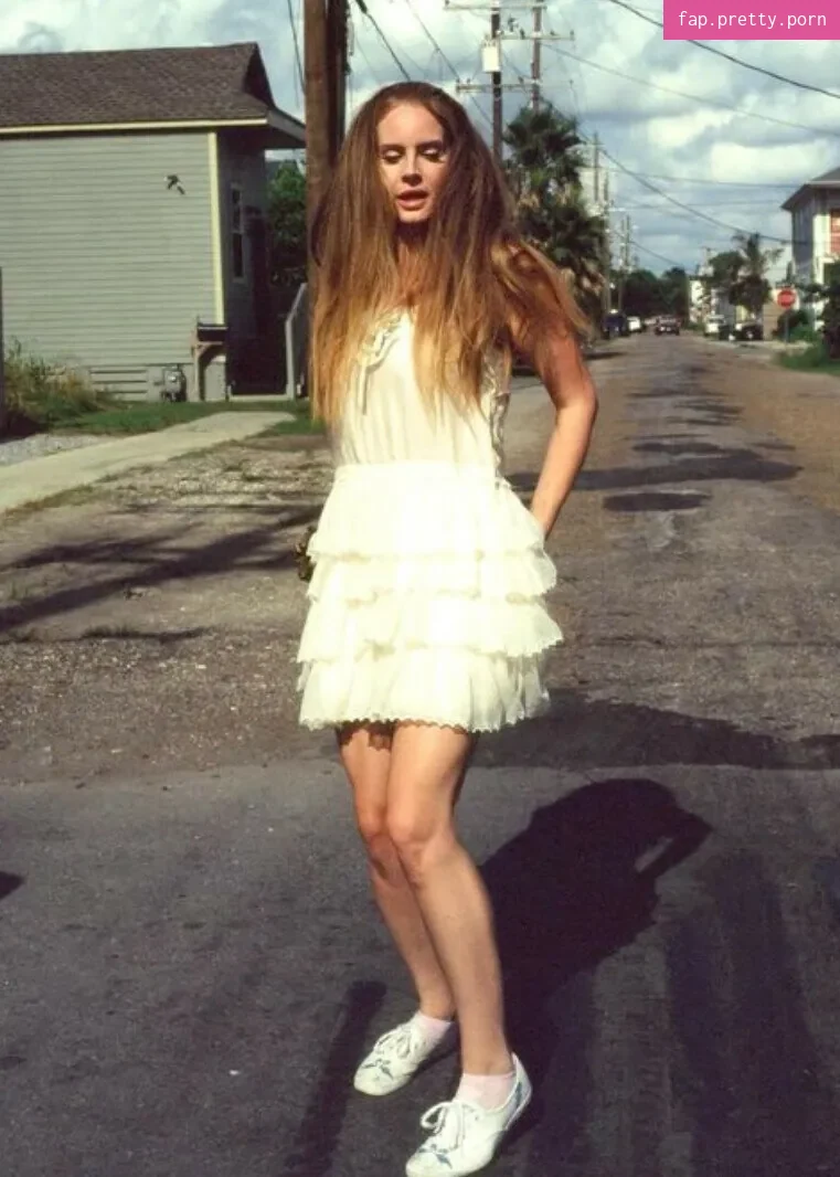 Lana Del Rey - Photo #99