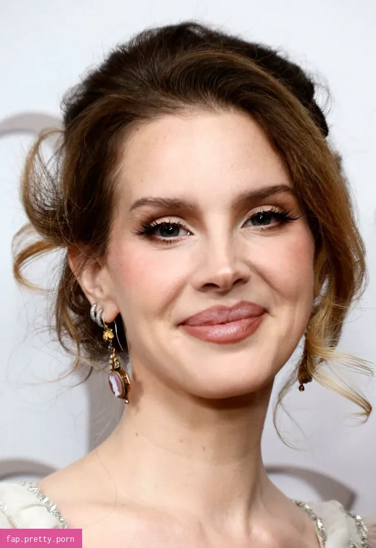 Lana Del Rey - Photo #38
