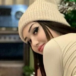 Laura_doll