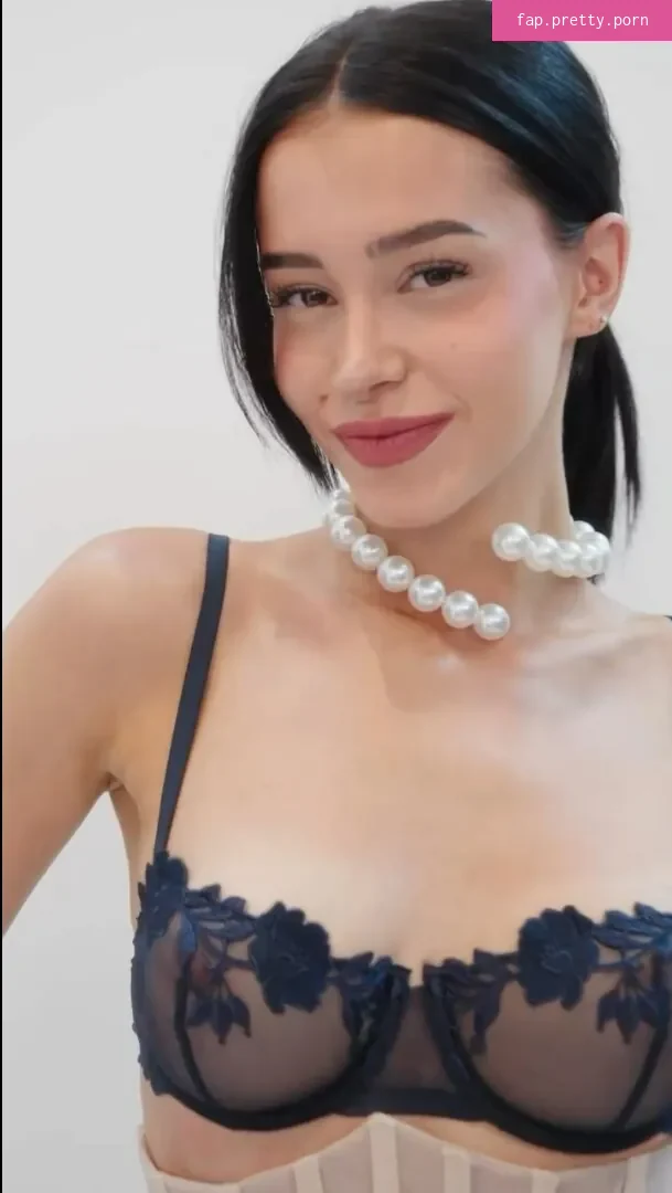Léa Elui - Photo #39