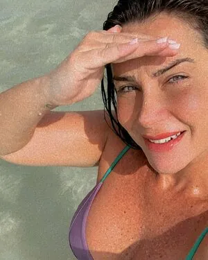 Larissa Erthal