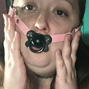 leahloolabelle
