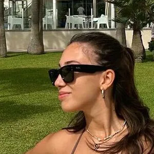 leonaankj