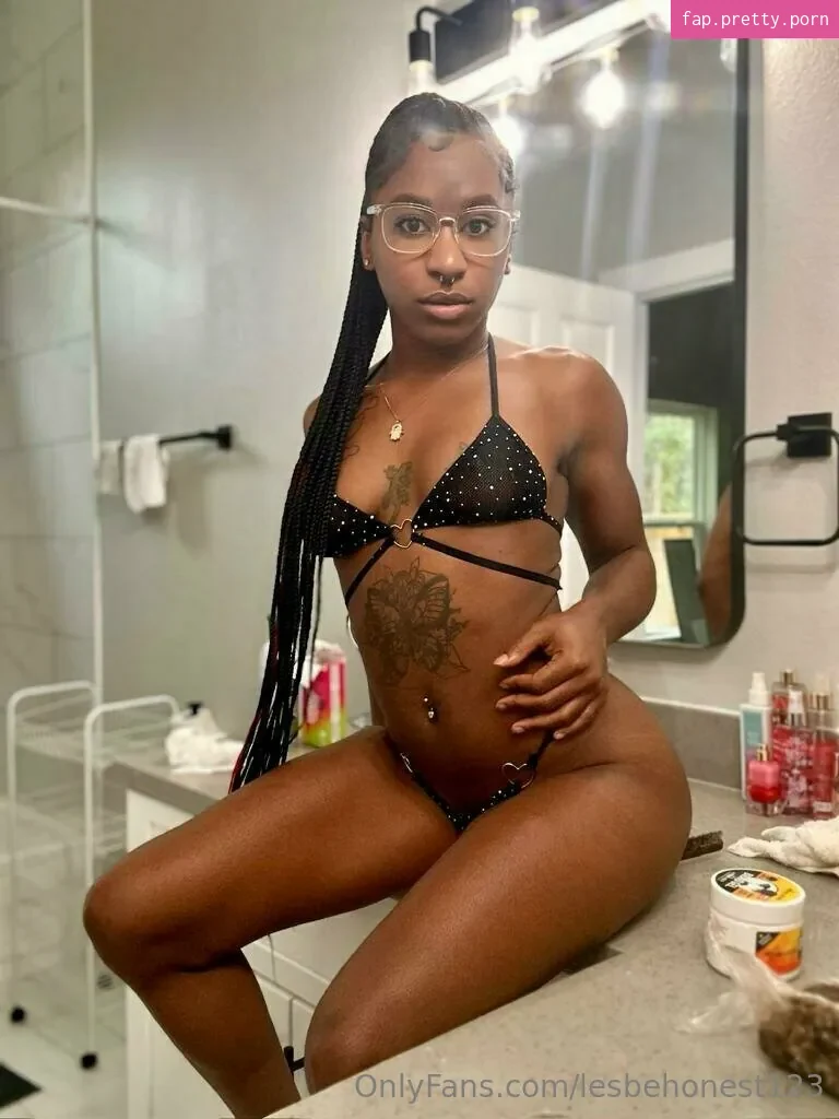 lesbehonest123 - Photo #34