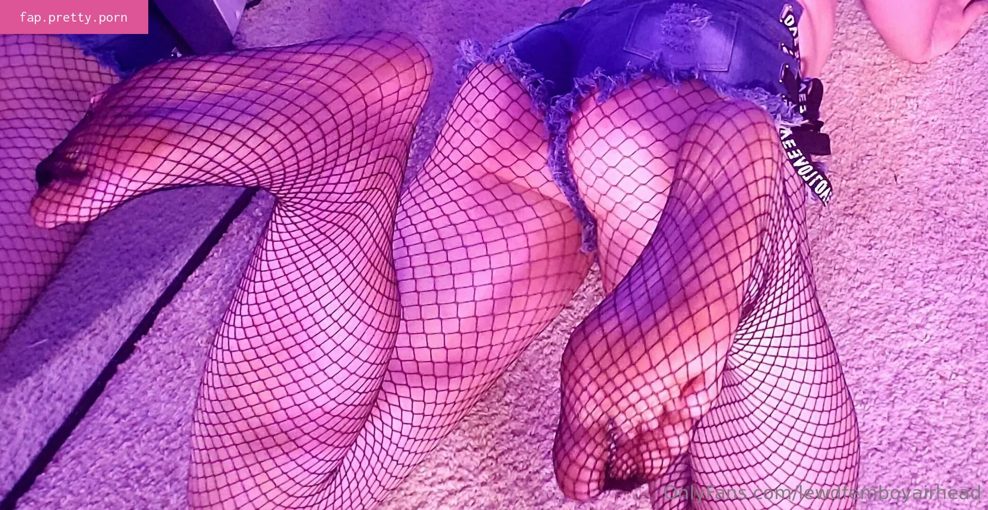 lewdfemboyairhead - Photo #40