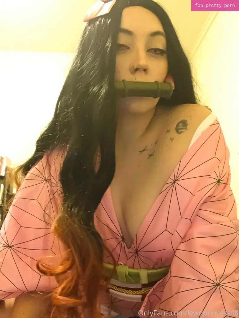 LewdPrincess08 - Photo #06