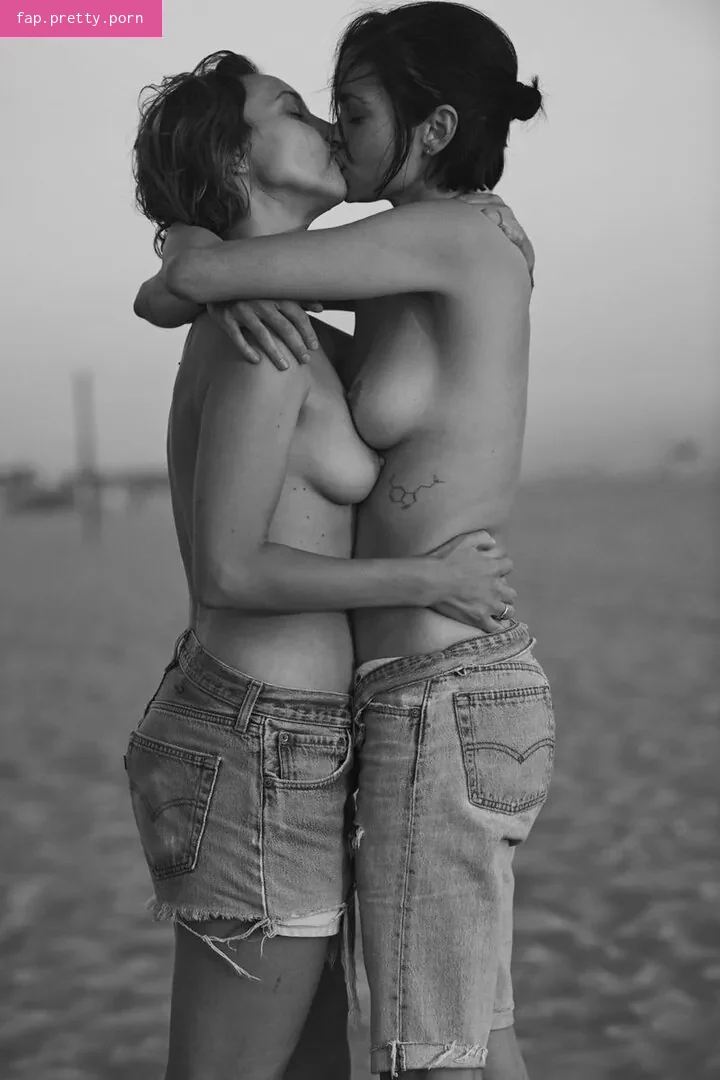 Lina Esco - Photo #34