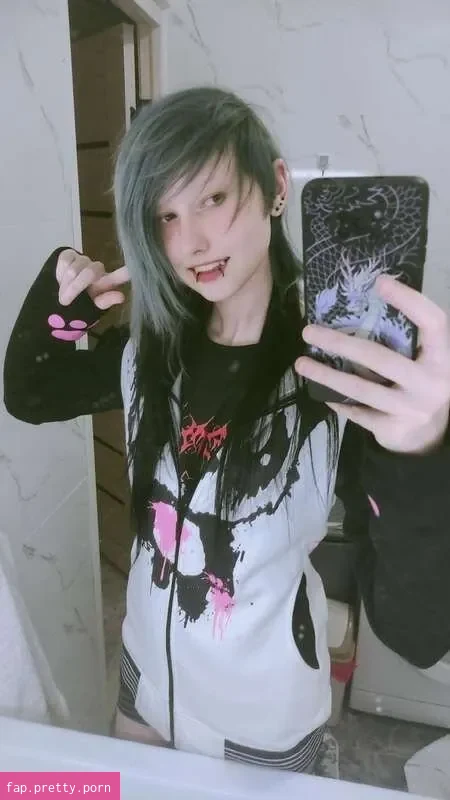 little_emo_kitten - Photo #88