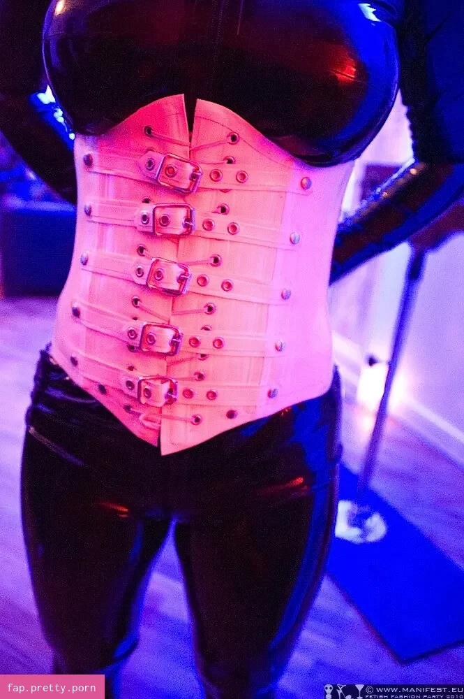 Latex Fetish - Photo #58