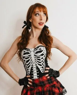 Lisa Foiles