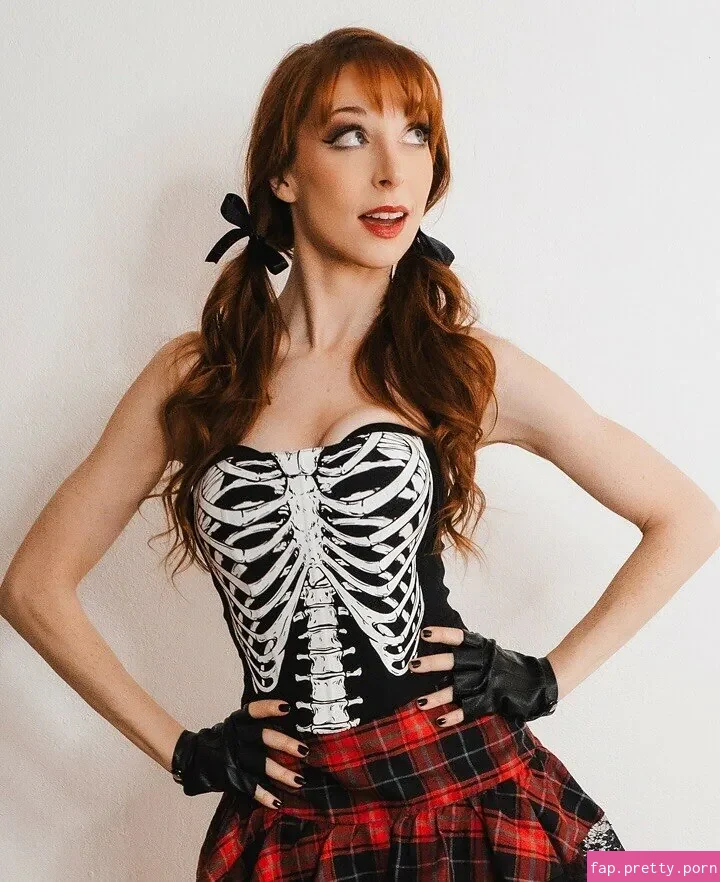 Lisa Foiles - Photo #58