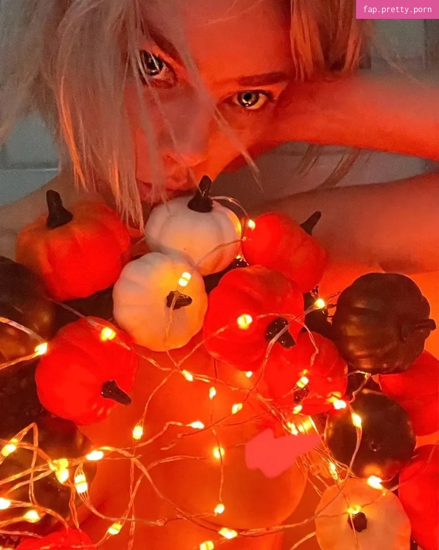 Lauren German - Photo #02