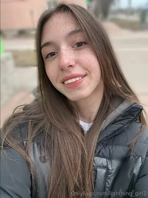 lightning_girl2
