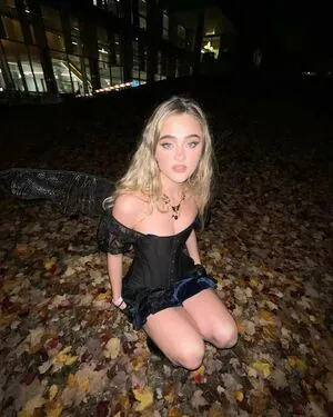 Lizzy Greene