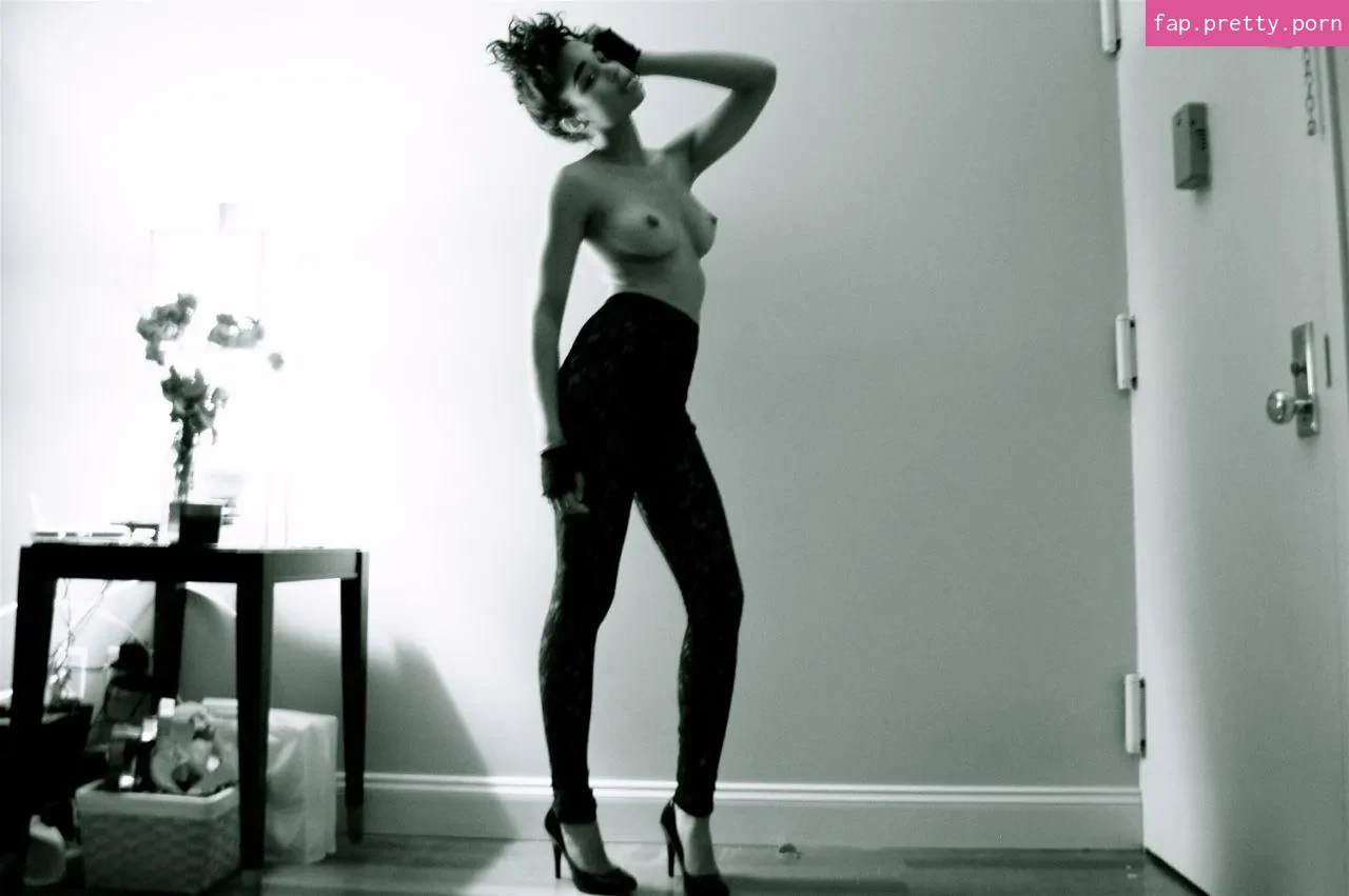 Laura Harrier - Photo #03