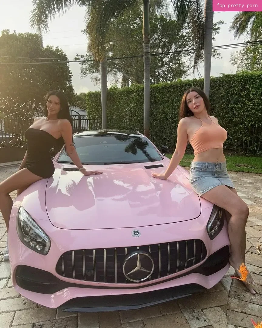 Leah Hayes - Photo #46