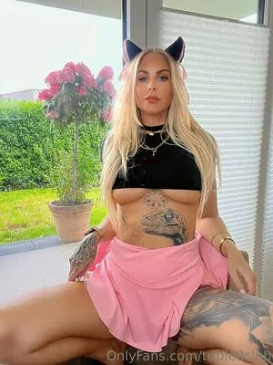 lee_hart_xx