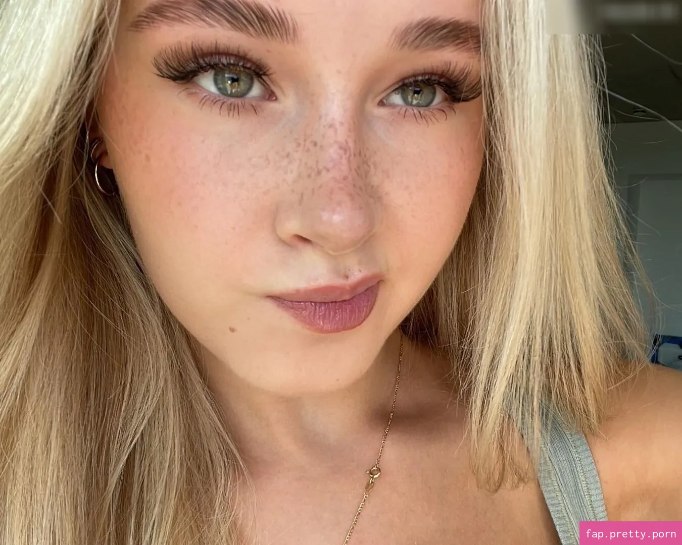 Lili Hamann - Photo #40
