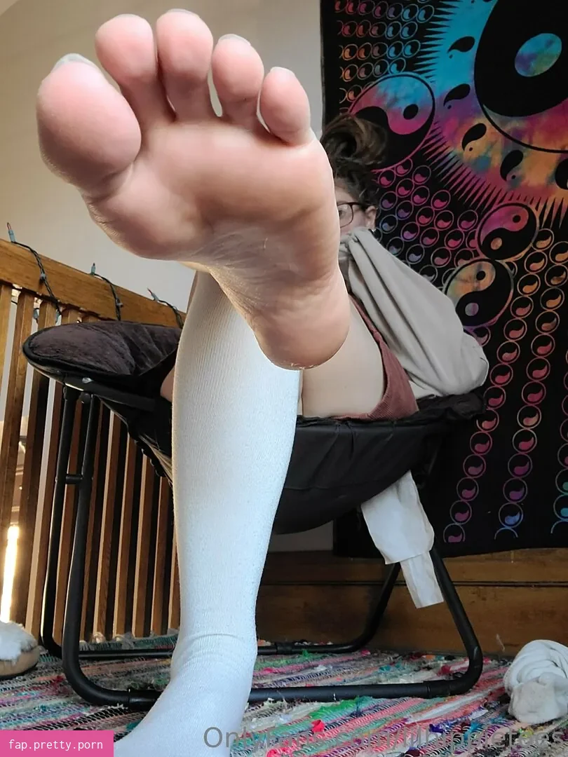 lilhippietoes - Photo #02