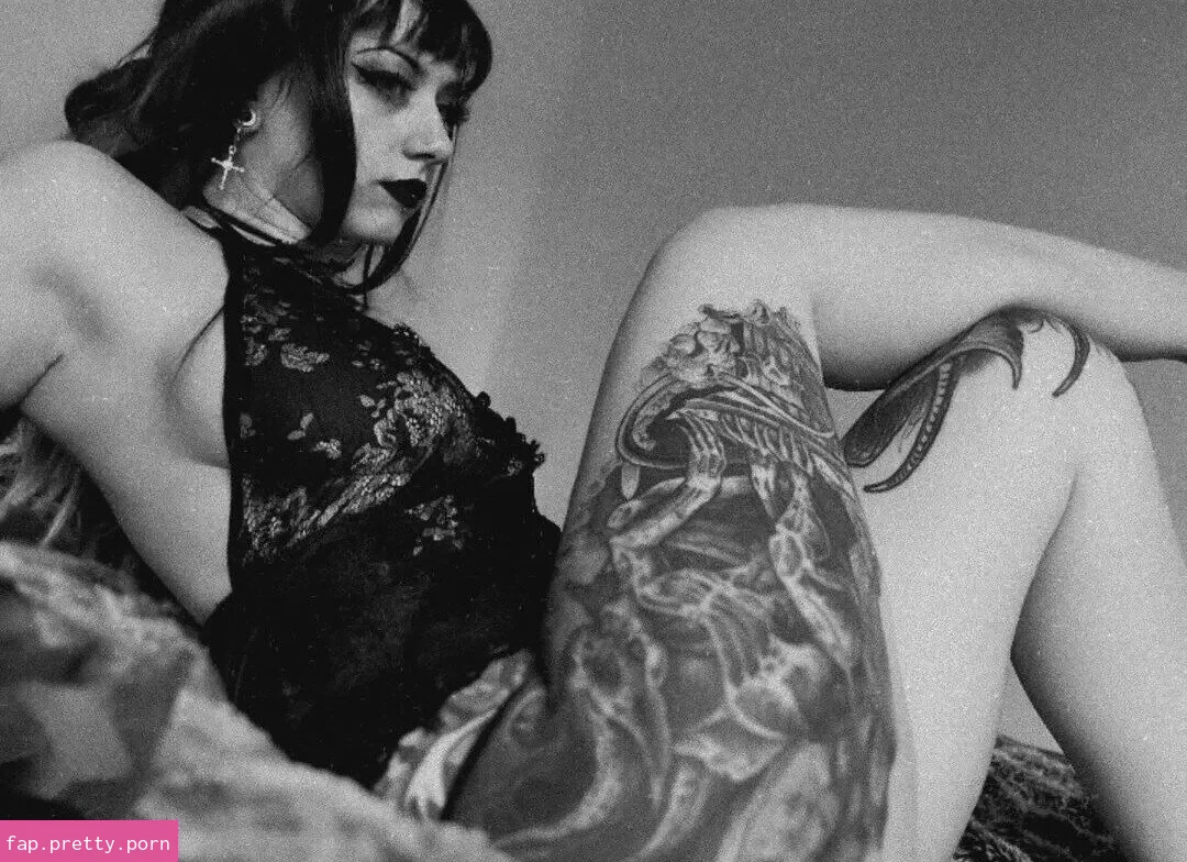 Liliithbathory - Photo #08
