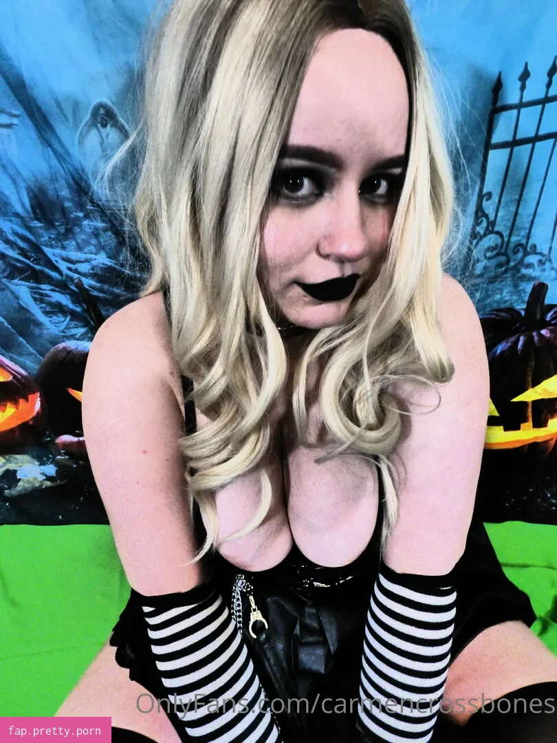 lilithcrossbones - Photo #62