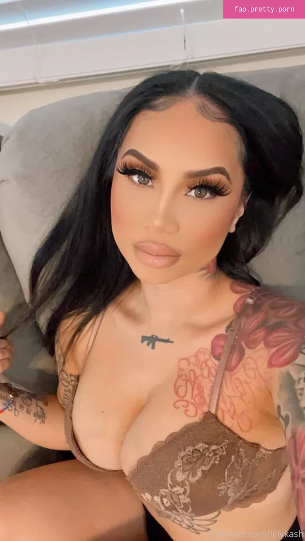 lillykash - Photo #01