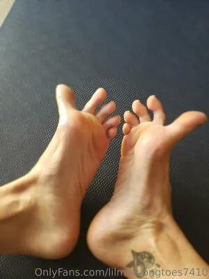 lilmisslongtoes7410