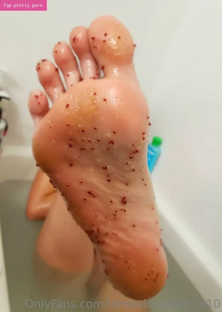 lilmisslongtoes7410 - Photo #36