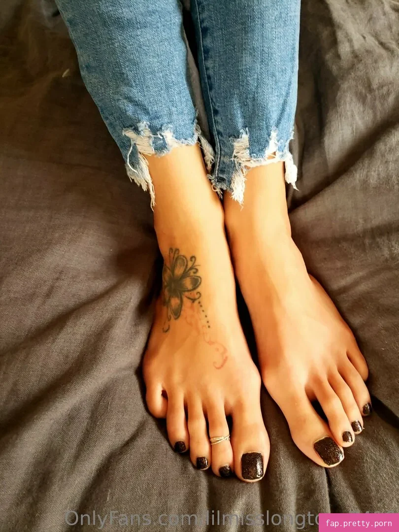 lilmisslongtoes7410 - Photo #37