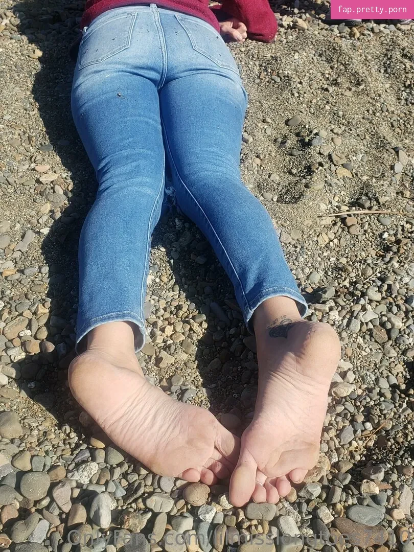 lilmisslongtoes7410 - Photo #41