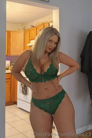 lilylee23