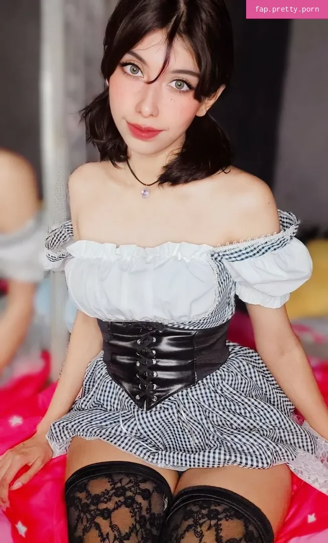 Lilywaifu - Photo #00