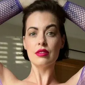 lipstickandlinernotes