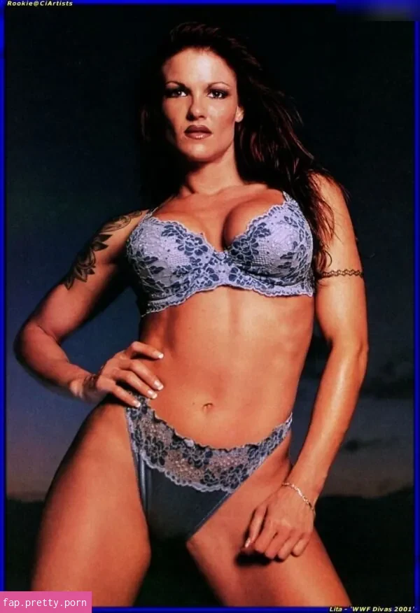 Lita - Photo #08