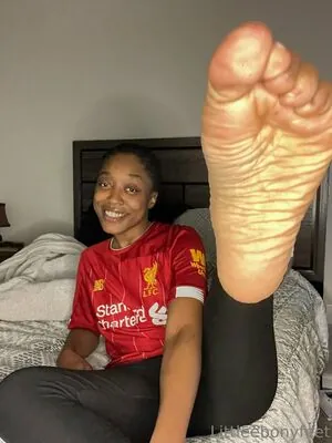 littleebonyfeet