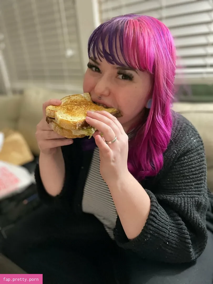 littlestpigletann - Photo #50