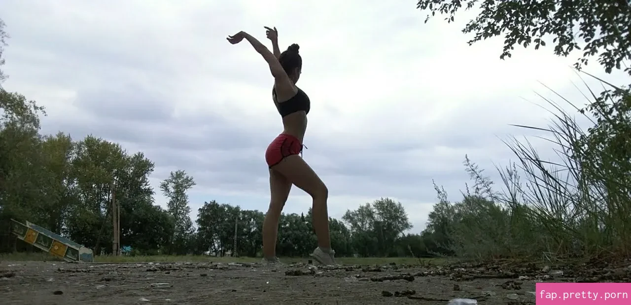 Lizzi69 - Photo #06